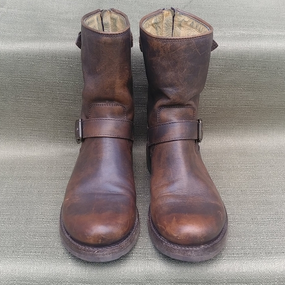 Frye Veronica Back Zip w/ Buckles - Picture 3 of 8